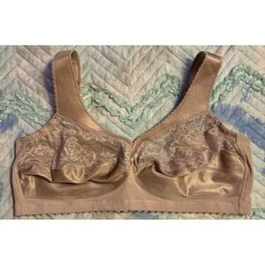 Glamorise‎ Full Figure MagicLift Wirefree Support Bra in Nude, Size 42C
